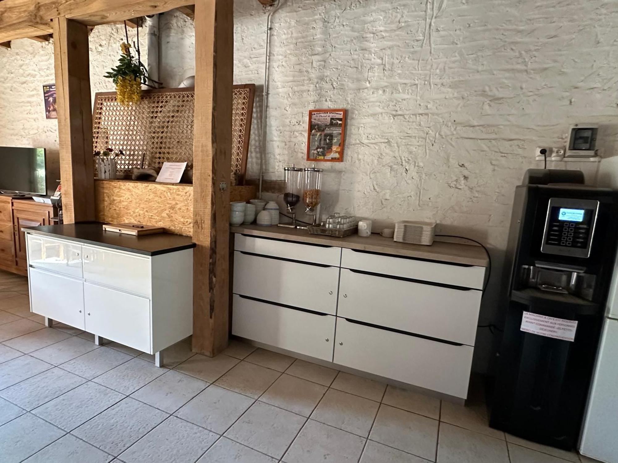 La Ferme Antoinette Les Mathes Exterior foto